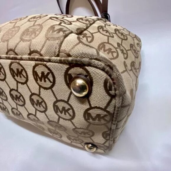 Michael Kors Jet Set Canvas Monogram Large Tote Khaki/Mocha Leather Strap GUC - Picture 8 of 13